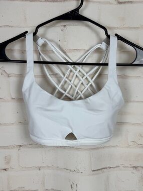 Lululemon Free To Be Wild Bra Size 6